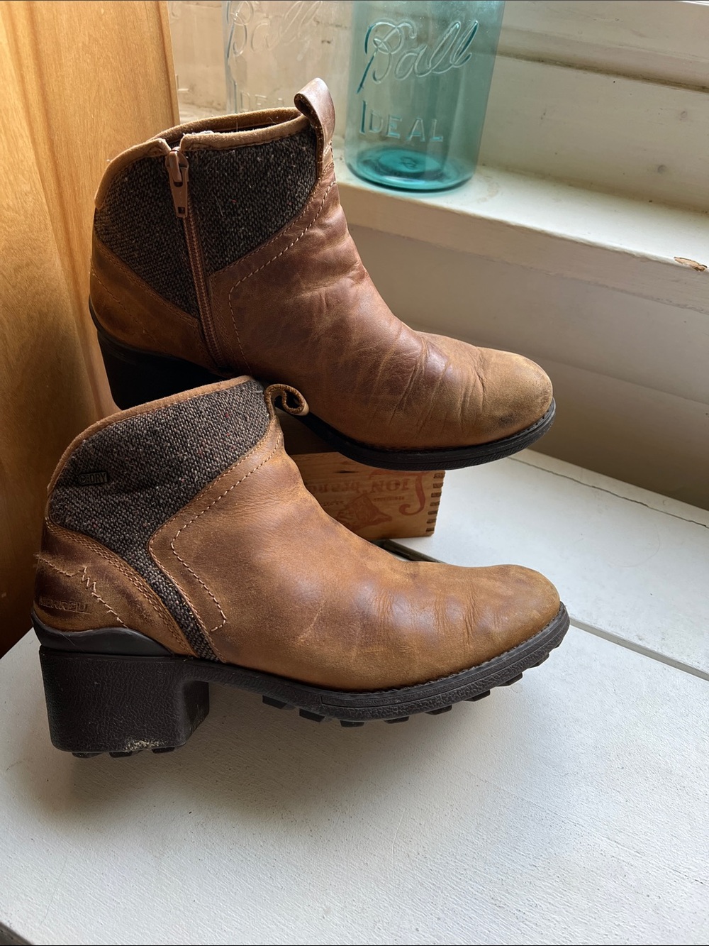 Merrell Brown Leather Dark Heather Ankle Booties Chateau 2 heels size 8.5 - Picture 3 of 17
